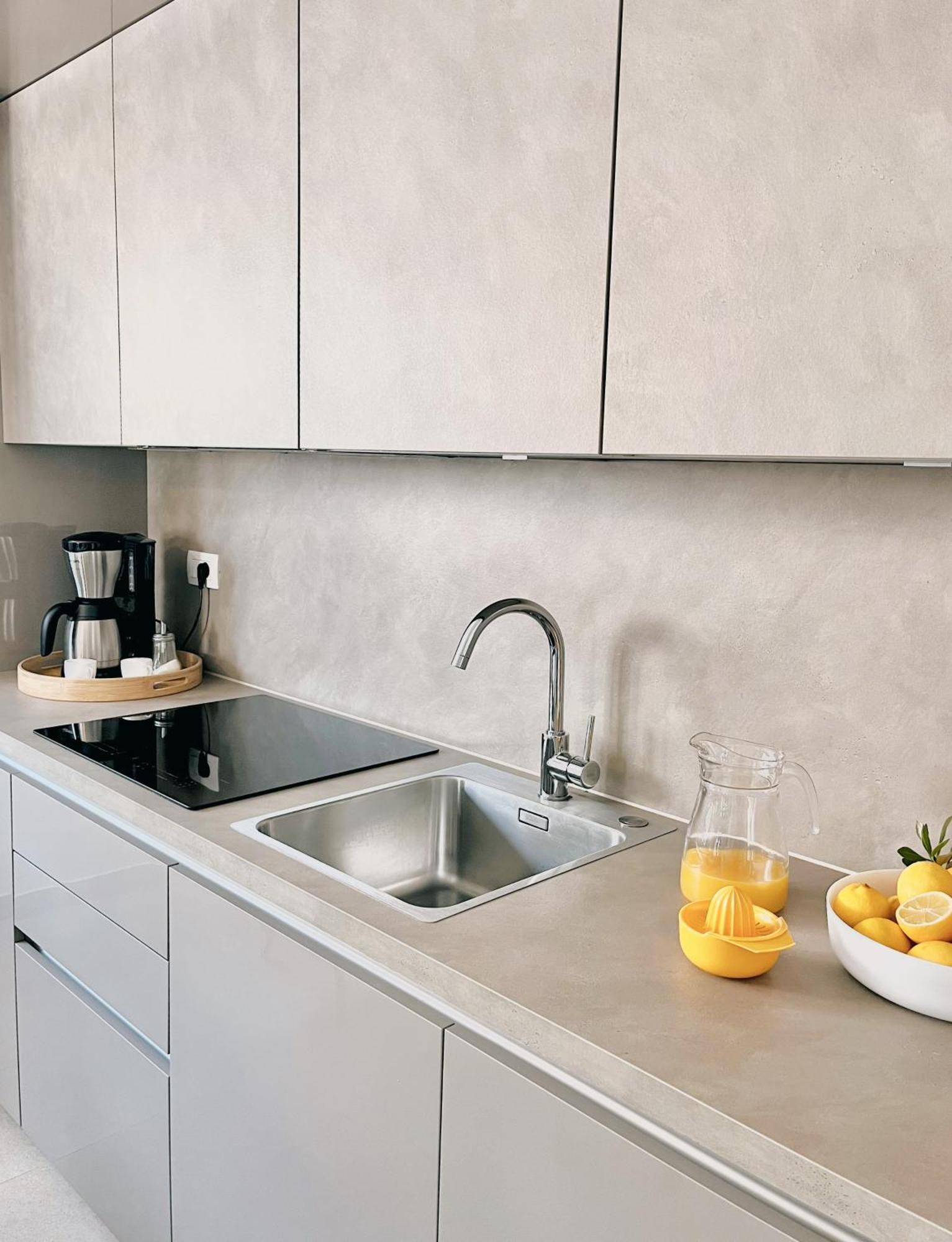 Apartment Agnes With 63 M2 Rooftop Terrace, Grill And Pool Okrug Gornji Exteriör bild